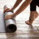 Тонкі килимки для йоги