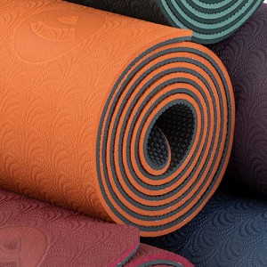 Что такое коврик для йоги и зачем он нужен?>